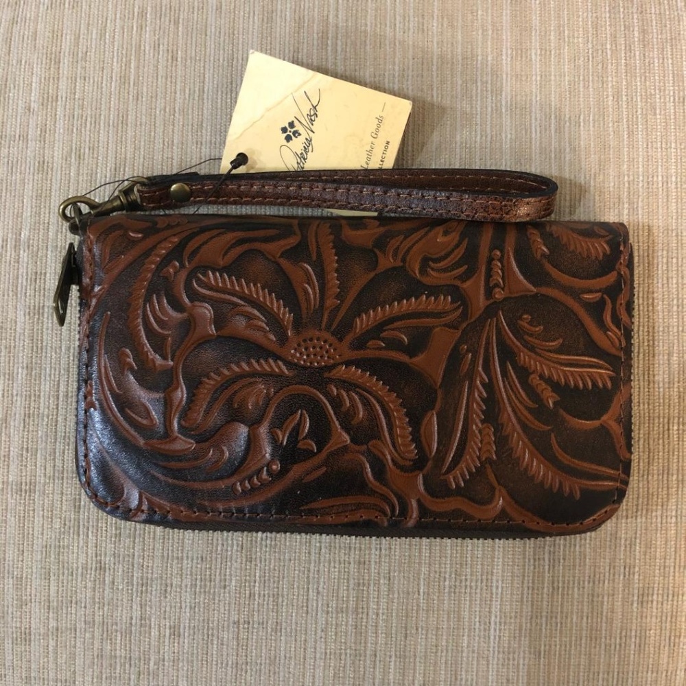 Patricia Nash Biscay Leather Wristlet Florence